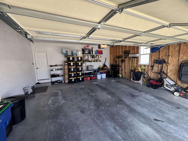 615 LAMBERT DRIVE, Slinger, WI 53086