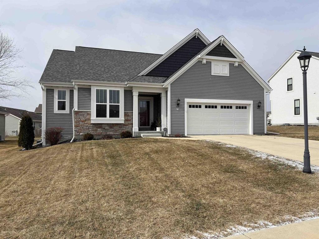 615 LAMBERT DRIVE, Slinger, WI 53086