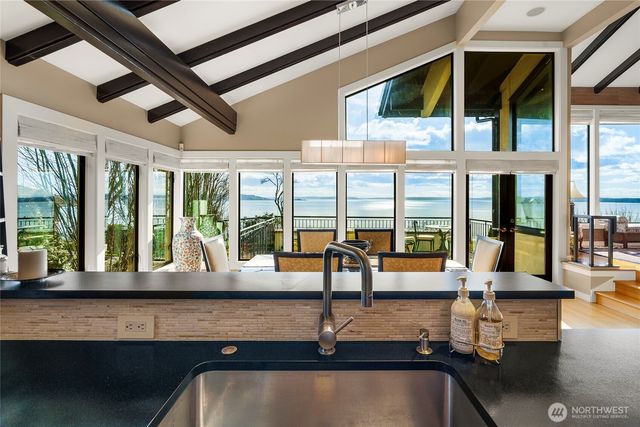 1640 Magnolia Boulevard W, Seattle, WA 98199