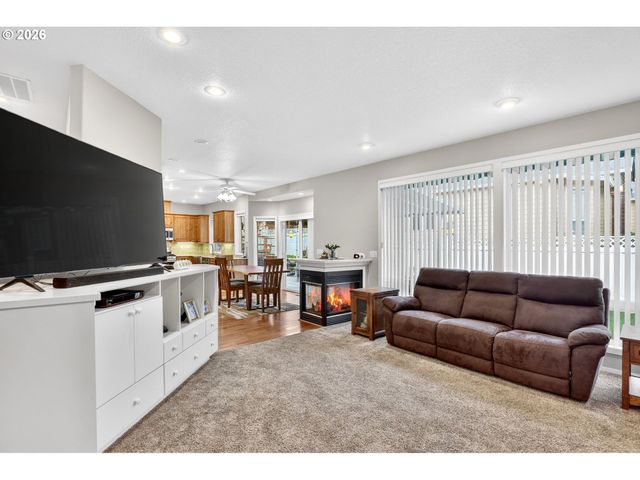 11413 PENNYS Way, Oregon City, OR 97045