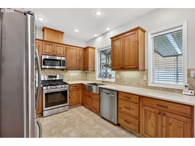 11413 PENNYS Way, Oregon City, OR 97045