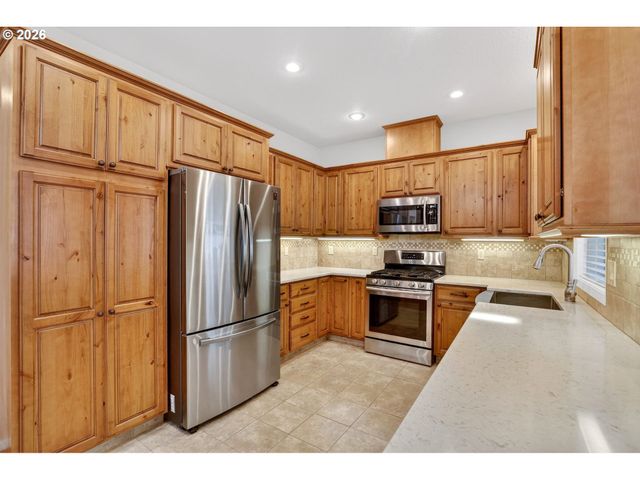 11413 PENNYS Way, Oregon City, OR 97045