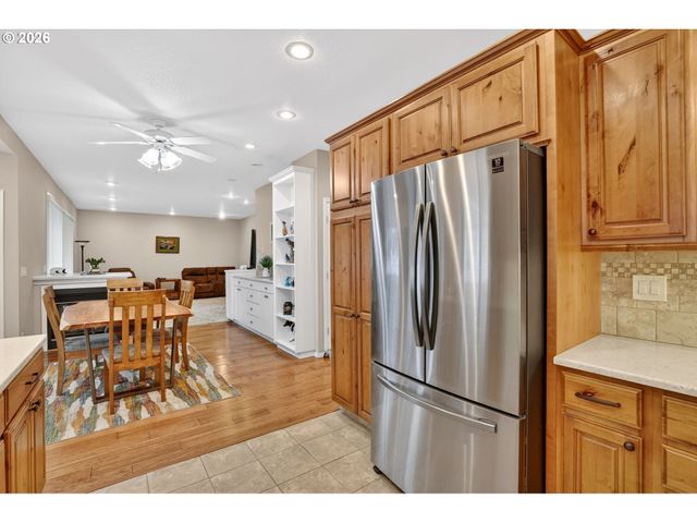 11413 PENNYS Way, Oregon City, OR 97045