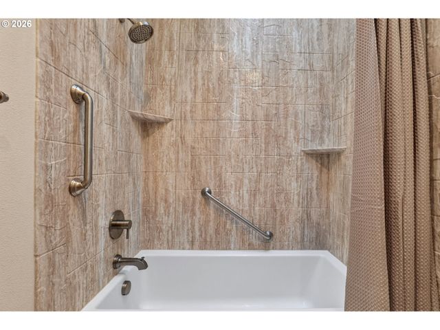 11413 PENNYS Way, Oregon City, OR 97045