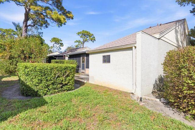 36 WINDRUSH BAY DRIVE 36, Tarpon Springs, FL 34689