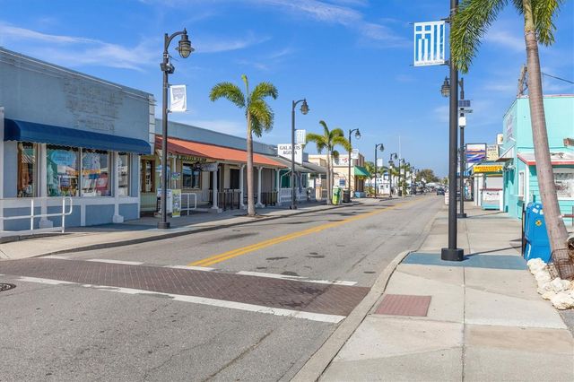 36 WINDRUSH BAY DRIVE 36, Tarpon Springs, FL 34689