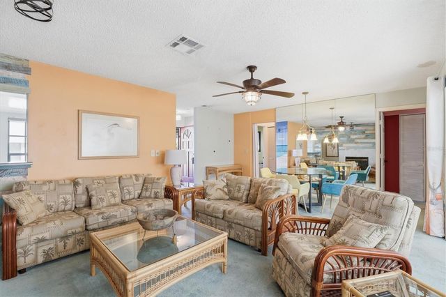 36 WINDRUSH BAY DRIVE 36, Tarpon Springs, FL 34689