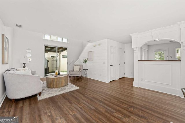 429 Chatooga Lane, Woodstock, GA 30188