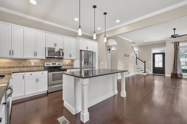 111 Tioga Ct, Murfreesboro, TN 37129