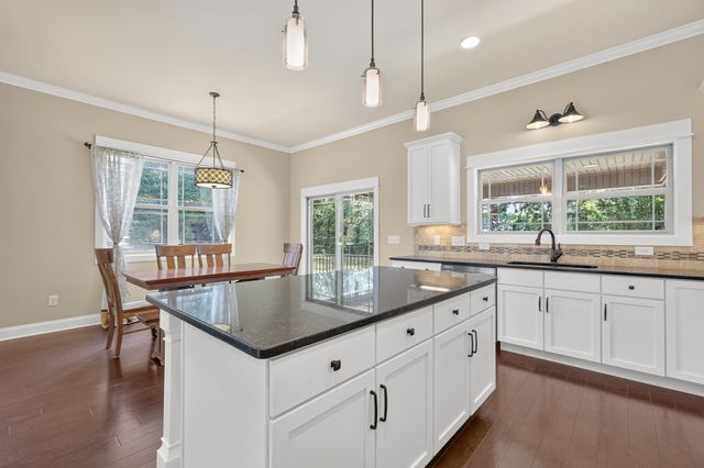 111 Tioga Ct, Murfreesboro, TN 37129