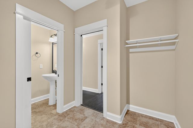 111 Tioga Ct, Murfreesboro, TN 37129