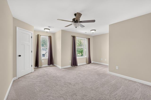 111 Tioga Ct, Murfreesboro, TN 37129