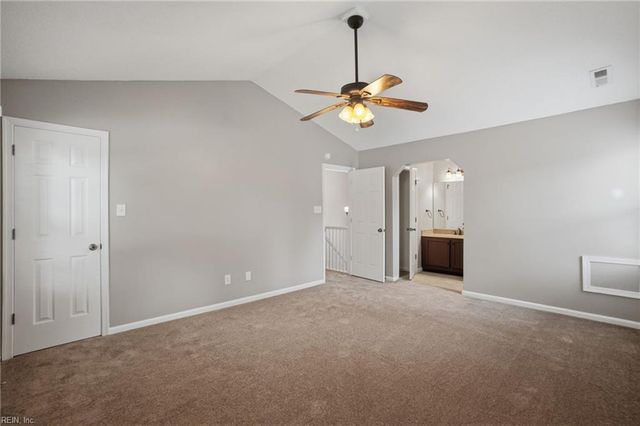 1225 Woodstream CT, Chesapeake, VA 23322
