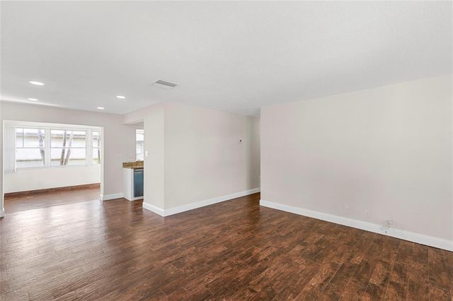 5710 NW 68th Terrace, Tamarac, FL 33321