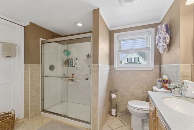 185 Riverview St, Brockton, MA 02302