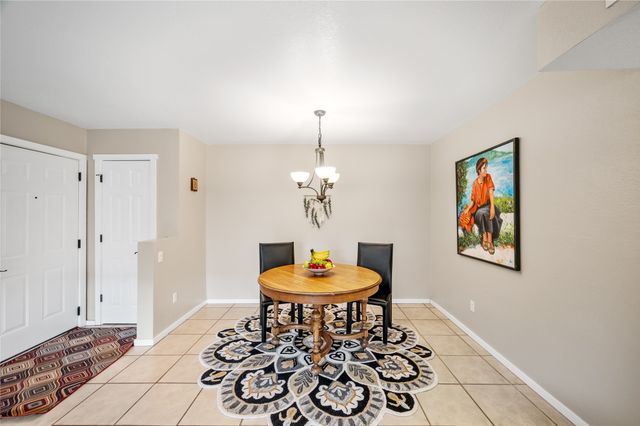 601 San Mateo Road 60, Santa Fe, NM 87505