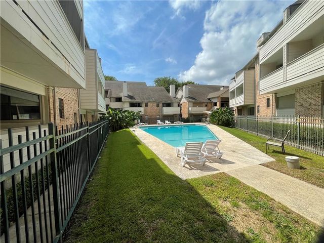 2500 Burleson RD 206, Austin, TX 78741