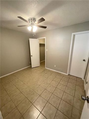 2500 Burleson RD 206, Austin, TX 78741