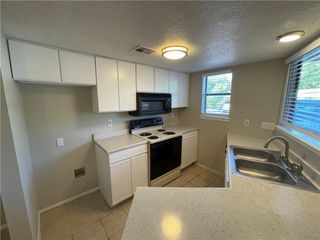 2500 Burleson RD 206, Austin, TX 78741