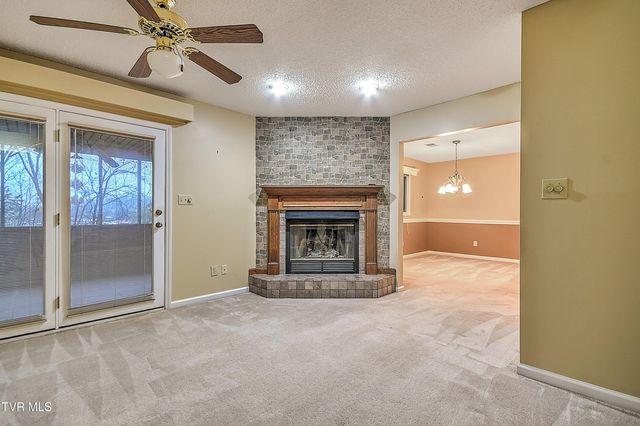 248 Willowbend Drive 248, Kingsport, TN 37660