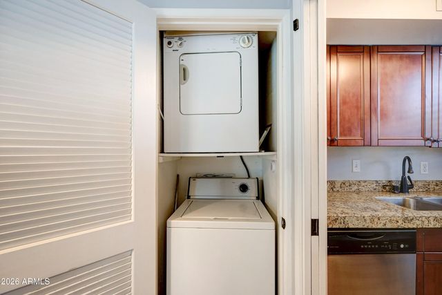 4204 N 38th Street, Phoenix, AZ 85018