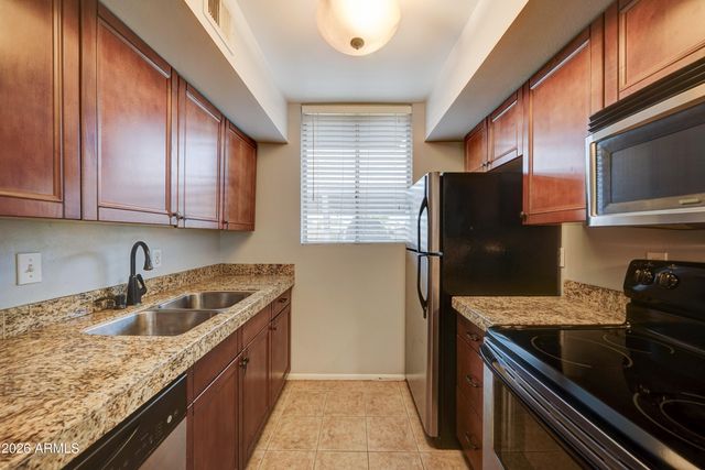 4204 N 38th Street, Phoenix, AZ 85018