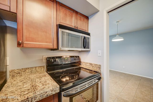 4204 N 38th Street, Phoenix, AZ 85018