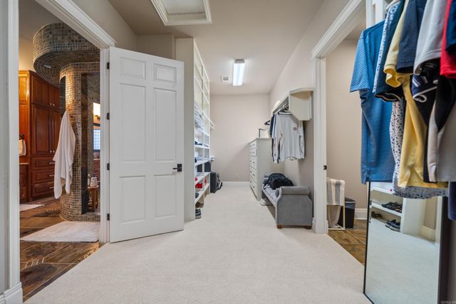 347 Paradise Pt, Hot Springs, AR 71913