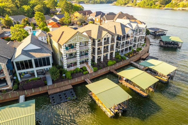 347 Paradise Pt, Hot Springs, AR 71913