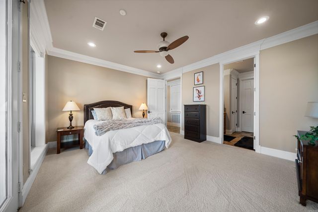 347 Paradise Pt, Hot Springs, AR 71913