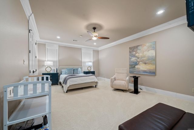 347 Paradise Pt, Hot Springs, AR 71913