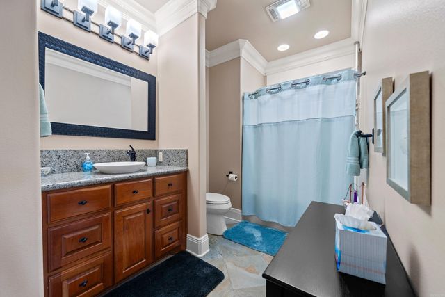 347 Paradise Pt, Hot Springs, AR 71913