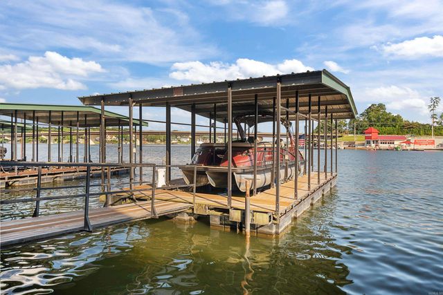 347 Paradise Pt, Hot Springs, AR 71913