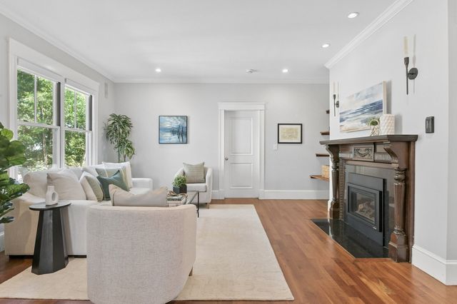 40 Sawyer Ave 1, Boston, MA 02125