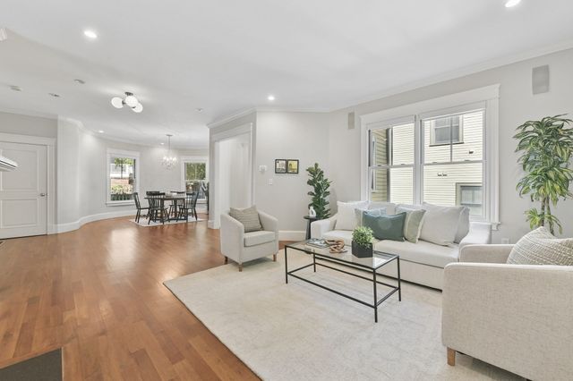 40 Sawyer Ave 1, Boston, MA 02125