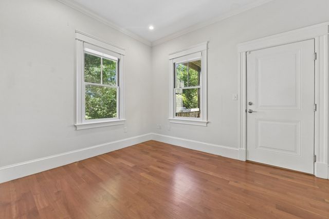 40 Sawyer Ave 1, Boston, MA 02125