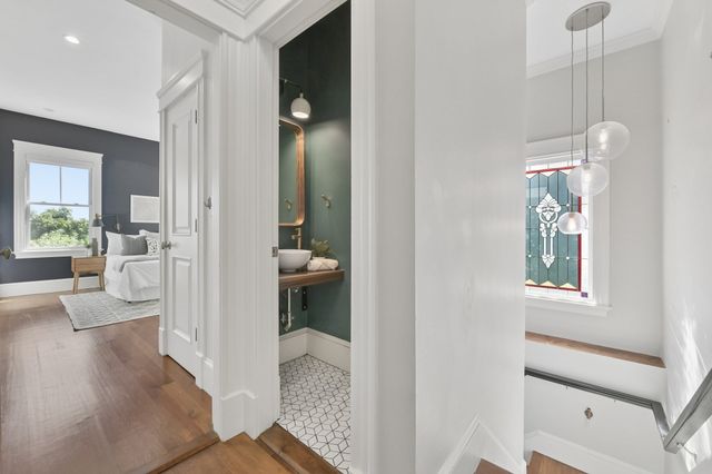 40 Sawyer Ave 1, Boston, MA 02125