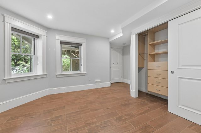 40 Sawyer Ave 1, Boston, MA 02125