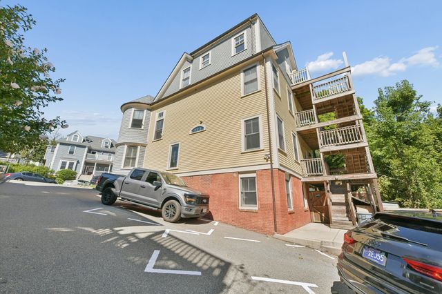 40 Sawyer Ave 1, Boston, MA 02125