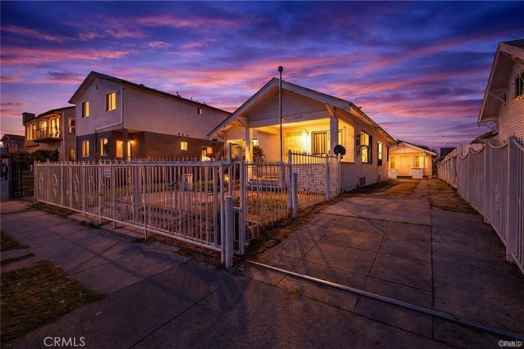 3959 Halldale Avenue, Los Angeles, CA 90062 — exterior