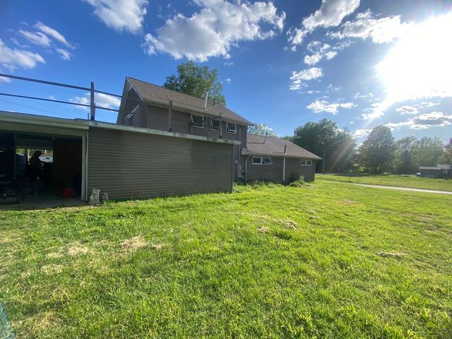 302 N Illinois Avenue, West Frankfort, IL 62896