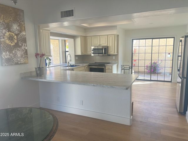 9992 E Carol Avenue, Scottsdale, AZ 85258