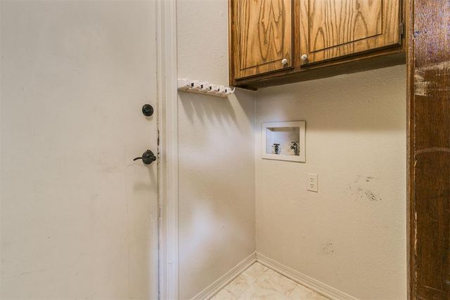 1013 S Morgan Drive, Moore, OK 73160
