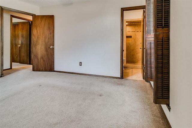 1013 S Morgan Drive, Moore, OK 73160