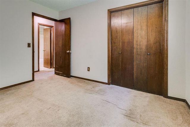 1013 S Morgan Drive, Moore, OK 73160