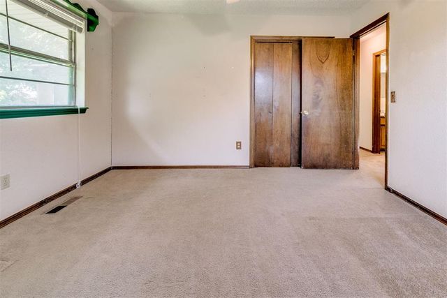 1013 S Morgan Drive, Moore, OK 73160