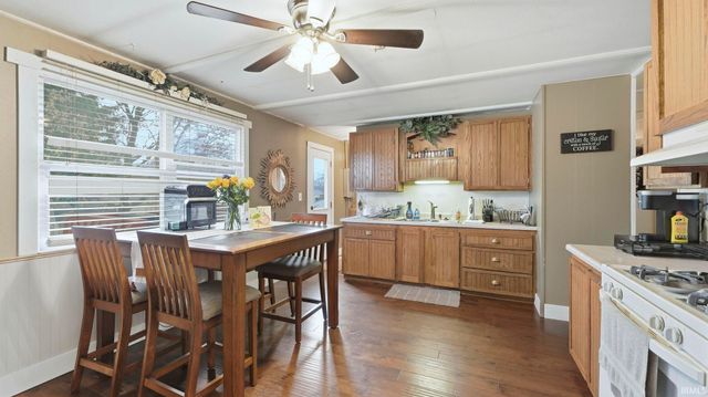 1407 Melbourne Drive, New Haven, IN 46774