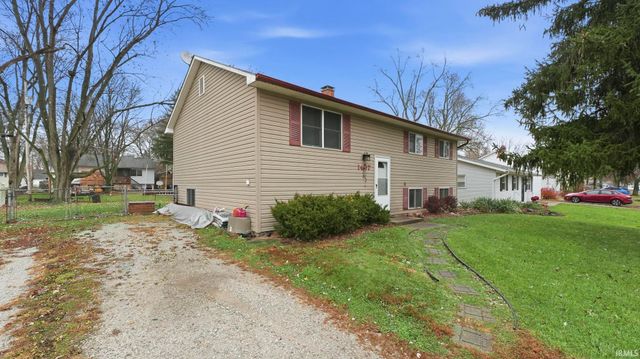 1407 Melbourne Drive, New Haven, IN 46774