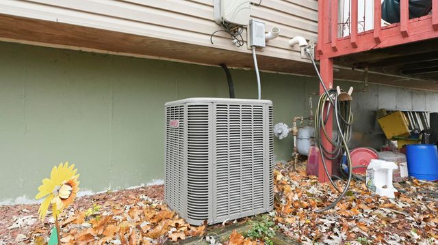 1407 Melbourne Drive, New Haven, IN 46774