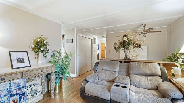 1407 Melbourne Drive, New Haven, IN 46774